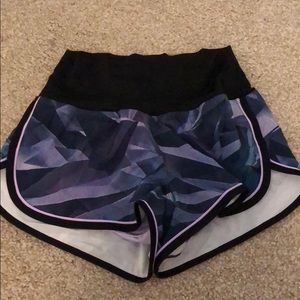 Discontinued like new lululemon shorts